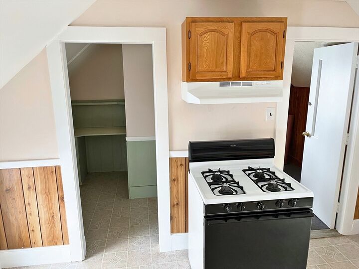 Property Photo:  29 Fletcher St 2  MA 01432 