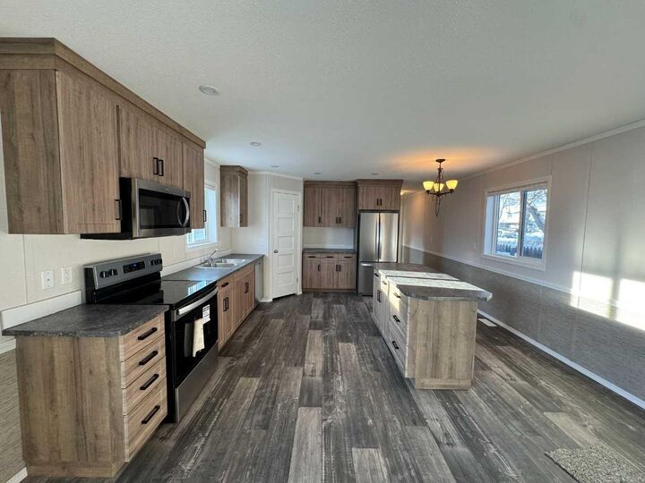 Property Photo: 816 5th Avenue AB T0H 0C0