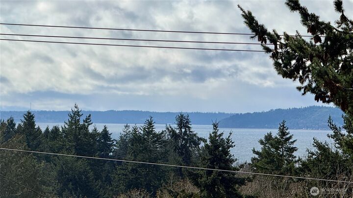 Property Photo:  22628  16th Avenue S  WA 98198 