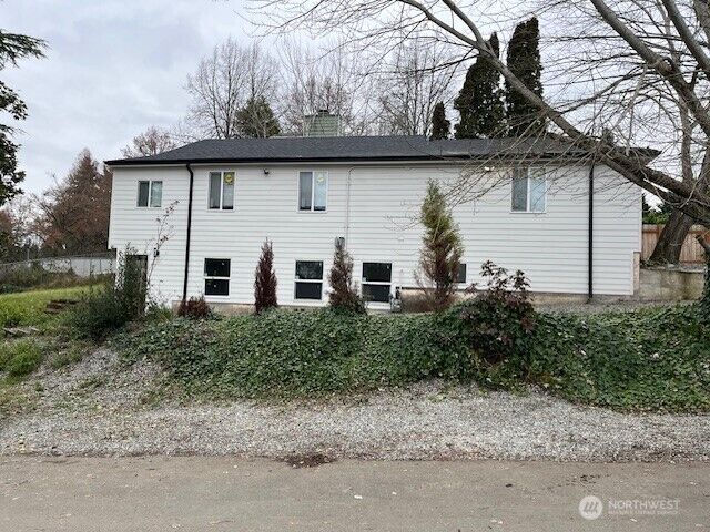 Property Photo:  900 NE 105th  WA 98125 