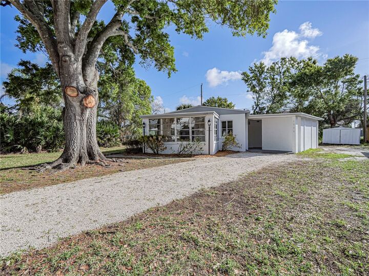 Property Photo:  1576 15th Avenue  FL 32960 