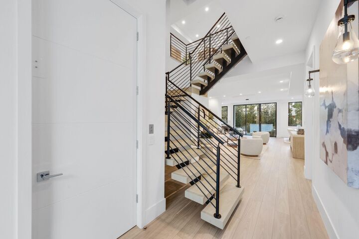 Property Photo:  408 SE 2nd Street  FL 33483 
