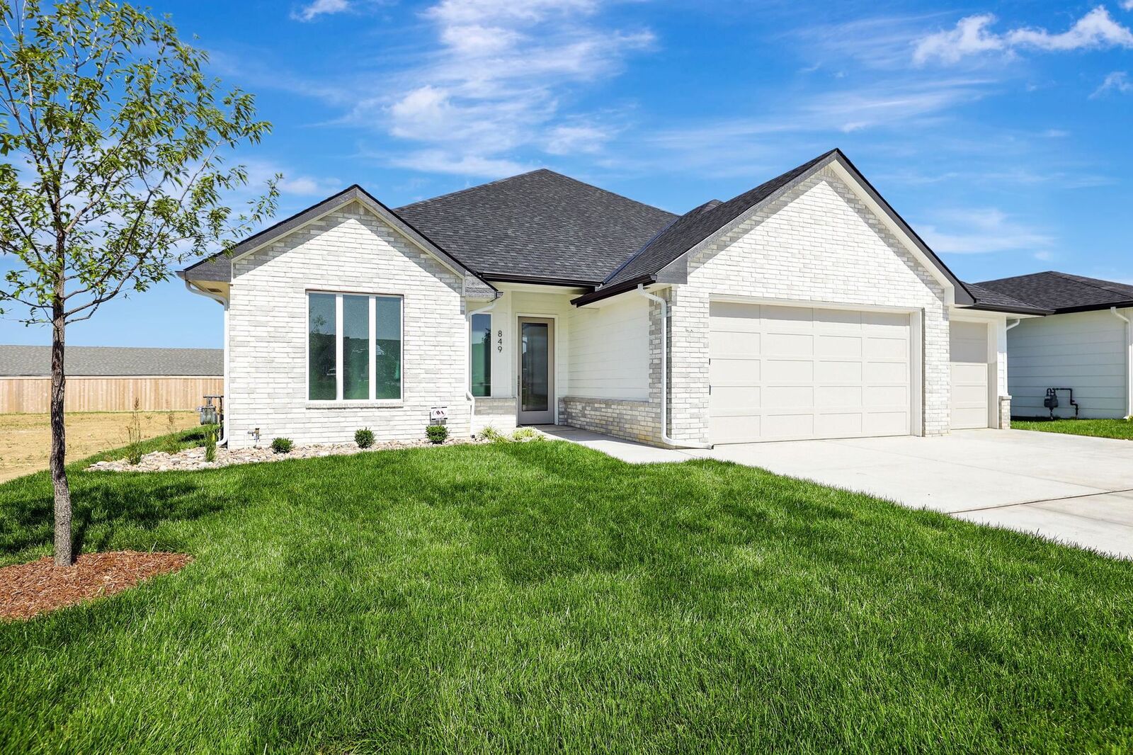 Property Photo: 849 N Speyside Cir KS 67002