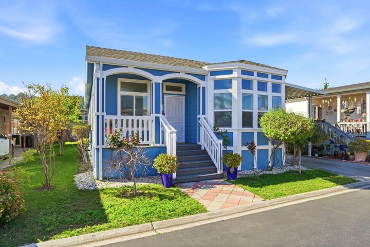 Property Photo:  829 Villa Teresa Way 829  CA 95123 