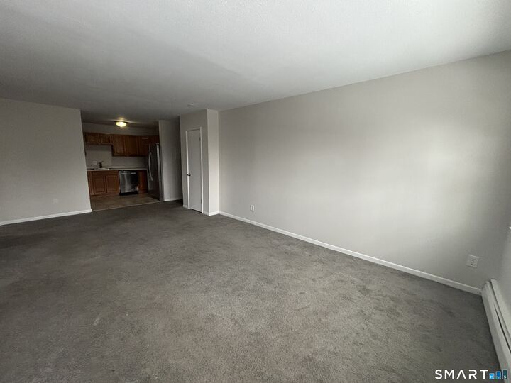 Property Photo:  306 Pine Rock Avenue Apt D11  CT 06514 