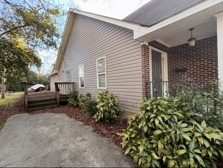 Property Photo:  211 Malaga Street  GA 31779 