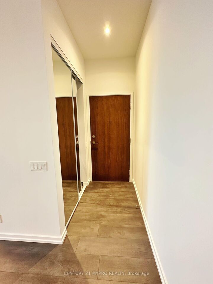 Property Photo:  1000 Portage Parkway 315  ON L4K 0L1 