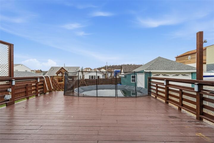 Property Photo:  2927 State St  PA 15131 