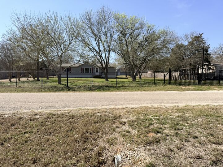 Property Photo: 185 Peace Pipe TX 78957