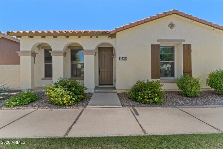 Property Photo:  4636 E Maplewood Street  AZ 85297 