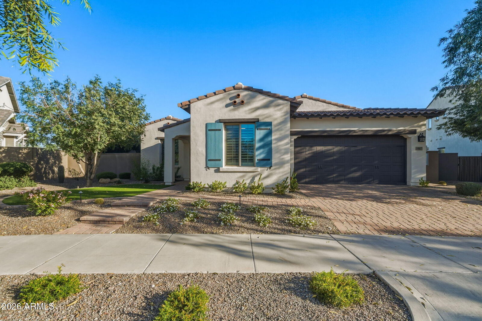 Property Photo:  1907 W El Cortez Trail  AZ 85085 