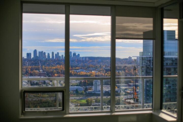 Photo de la propriété:  4510 Halifax Way 5305  BC V5C 0K4 