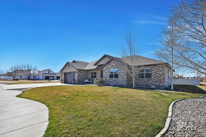 Property Photo:  1709 N McKinley St  ID 83338 