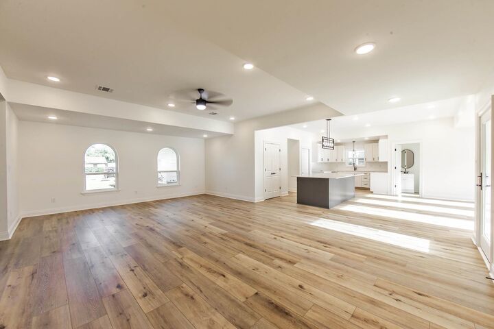 Property Photo:  3916 Benton Dr  LA 70343 