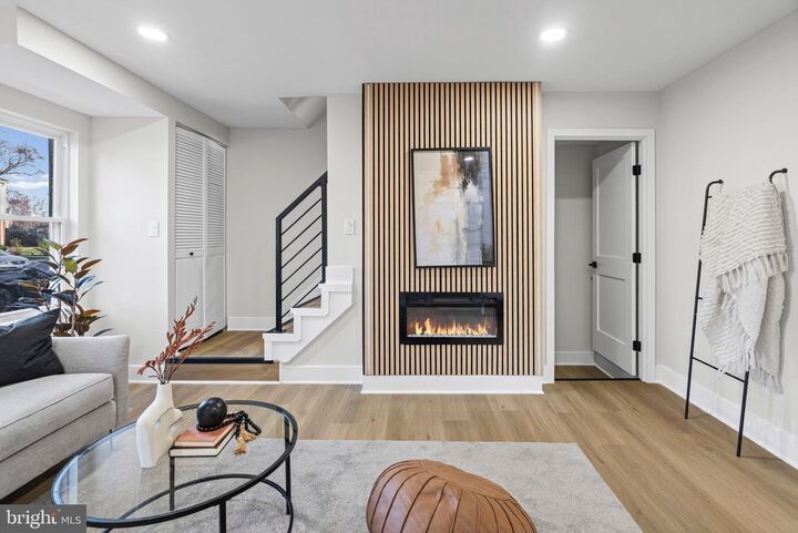 Property Photo:  8221 Stewarton Court  MD 21144 