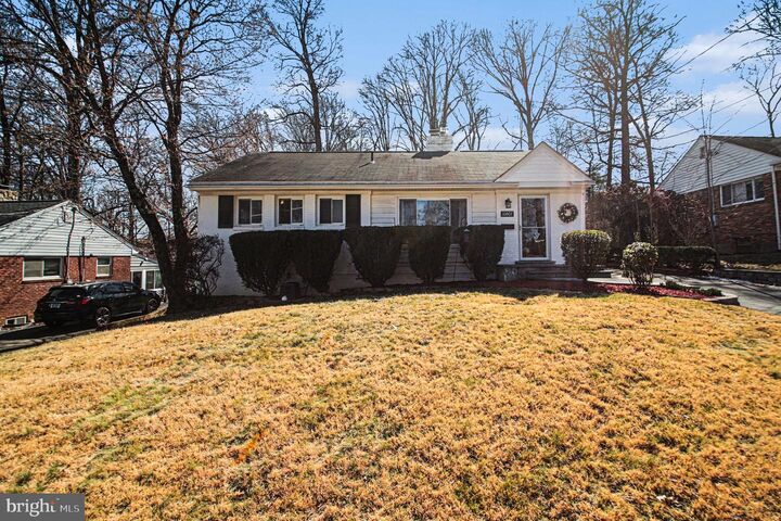 Property Photo:  10807 Maple Street  VA 22030 