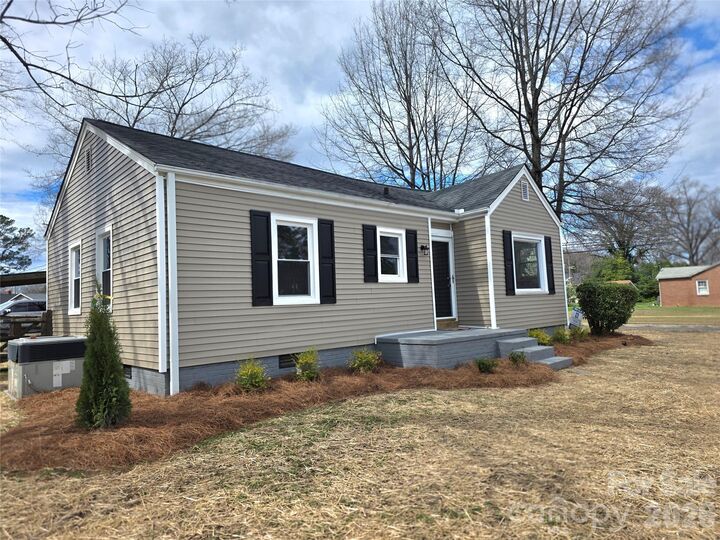 Property Photo: 601 Linwood Road NC 28052