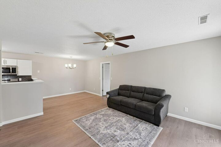 Property Photo: 7313 Chatham Court OH 45069