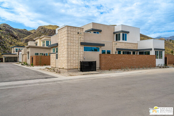 Property Photo:  2651 Lavendar Ln  CA 92264 