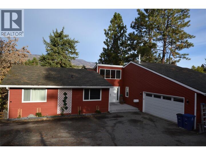 2172 Michelle Crescent — photo 1