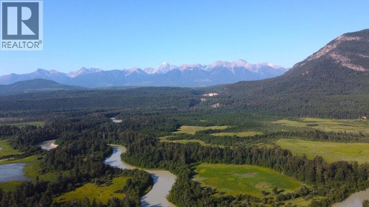 Property Photo: 726 95 Highway BC V0A 1M0