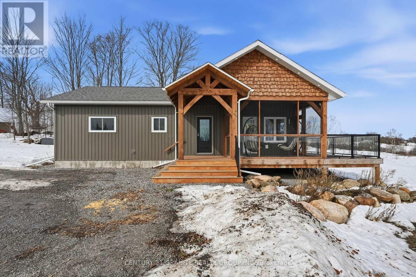 Property Photo:  824 East Road Loop  ON K0L 1C0 