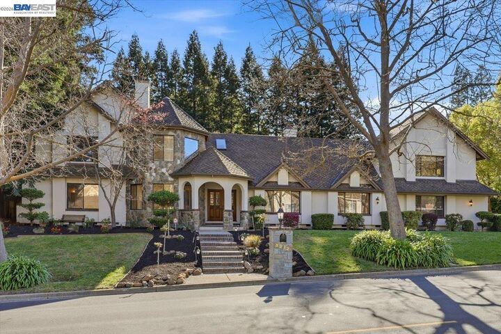 Property Photo:  5212 Blackhawk Dr  CA 94506 
