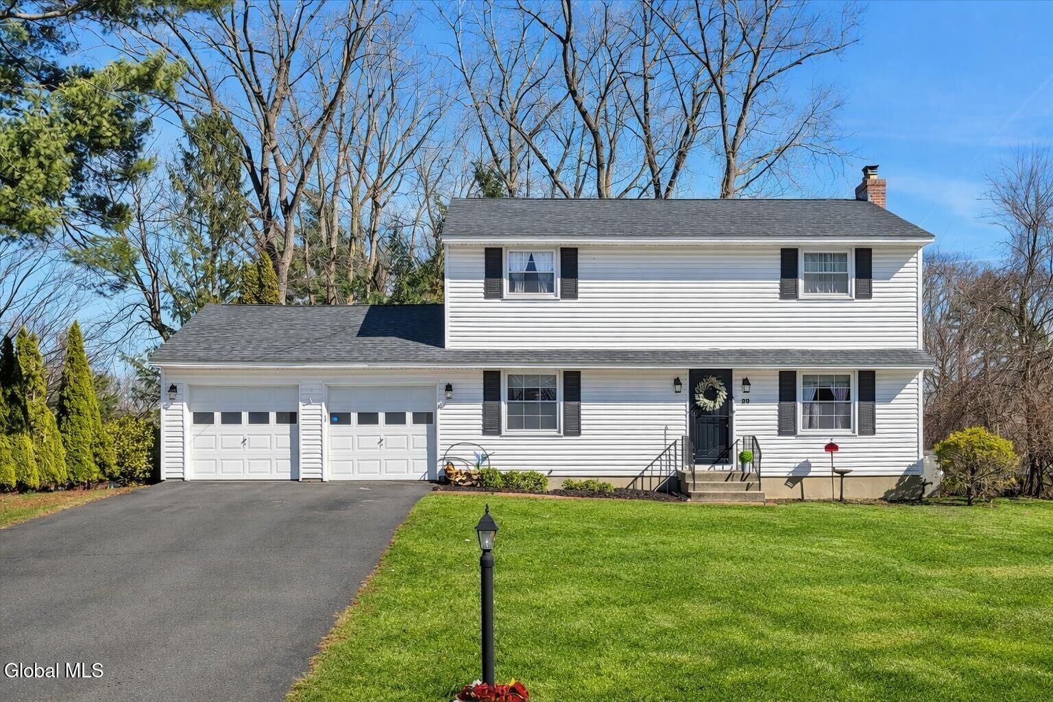 Property Photo:  29 Bayberry Drive  NY 12065 
