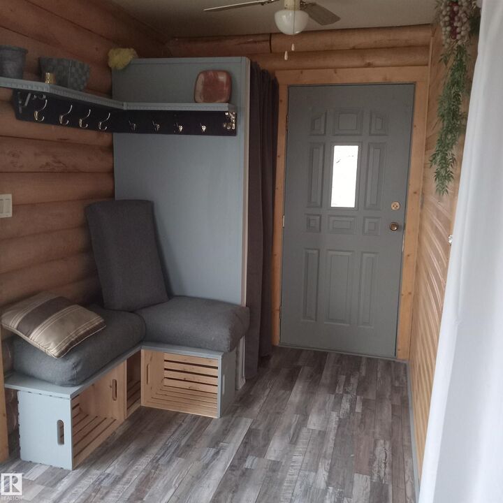 Property Photo: 60331 Range Road 124 203 AB T0A 3E0