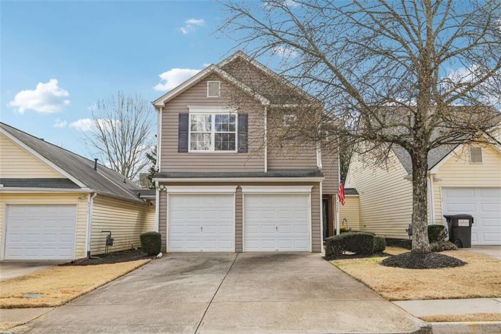 Property Photo: 5520 Mountain Top Place GA 30041