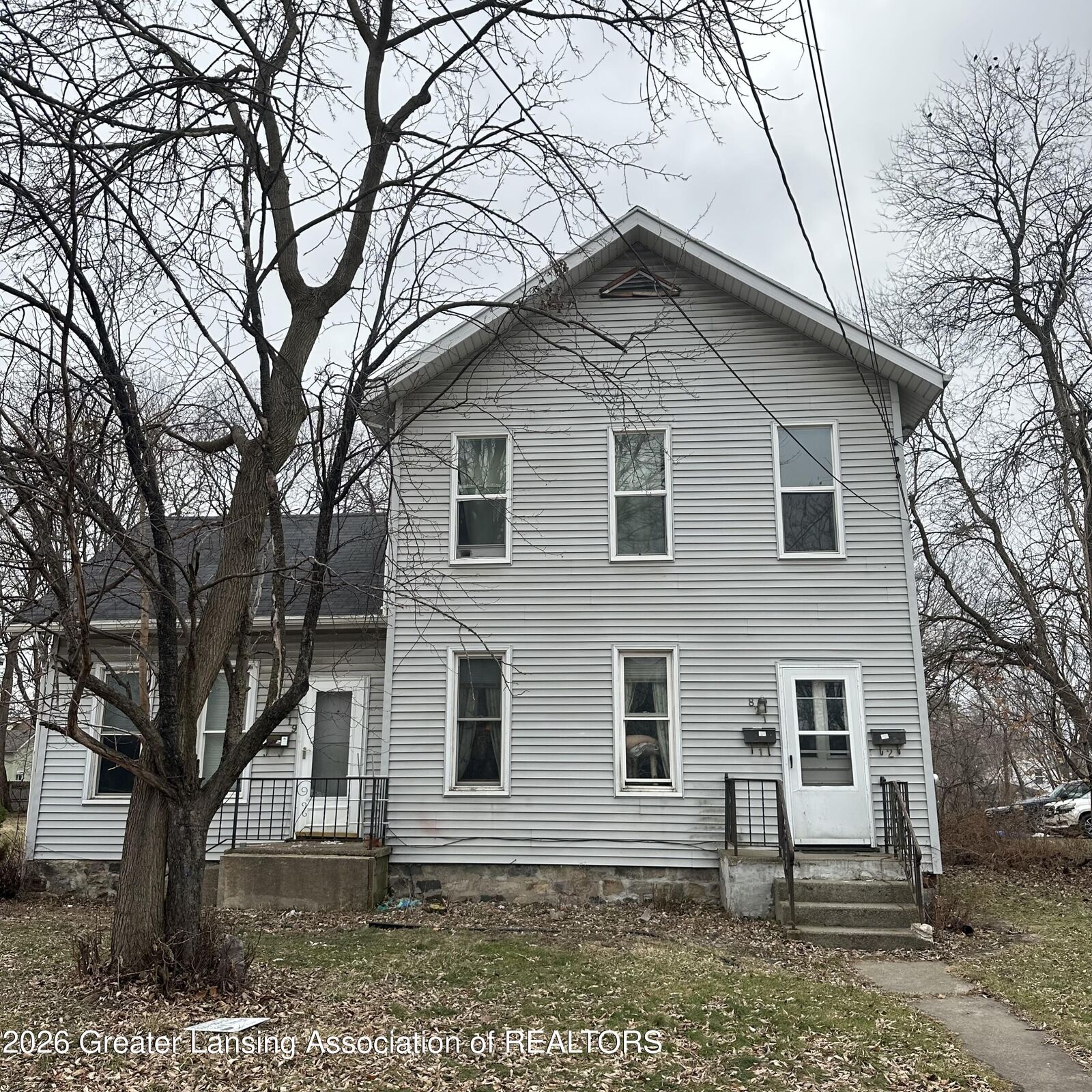 Property Photo:  821 N Chestnut Street  MI 48906 
