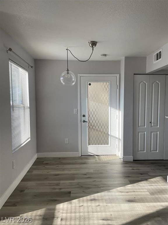 Property Photo:  5055 West Hacienda Avenue 1033  NV 89118 