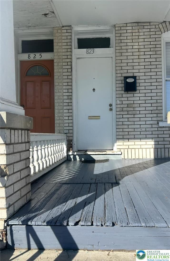 Property Photo:  823 W Washington Street  PA 18102 
