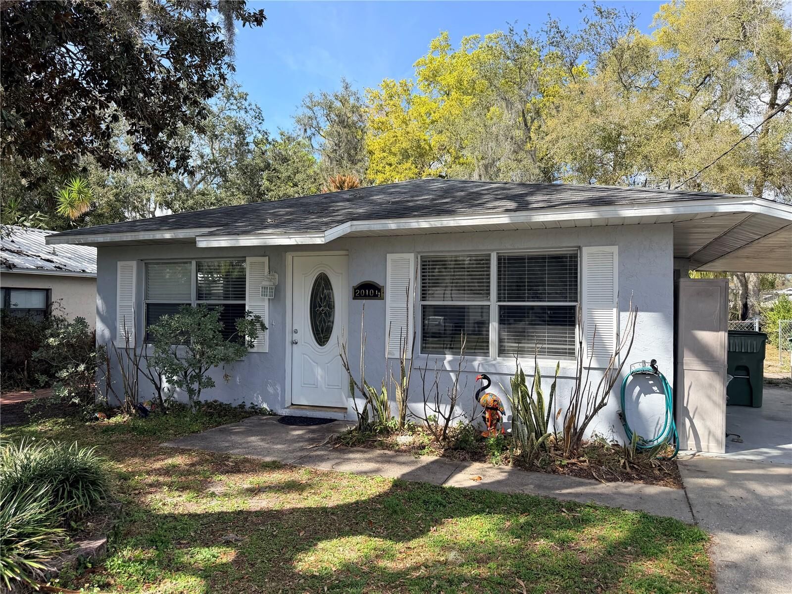 Property Photo:  2010 1/2 Vine Street  FL 34748 