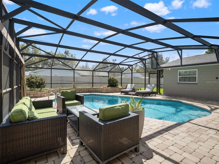 Property Photo:  2040 Thunderbird Trail  FL 32751 