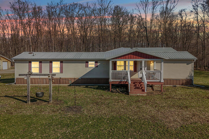 Property Photo: 2722 Woods View Drive MI 49242