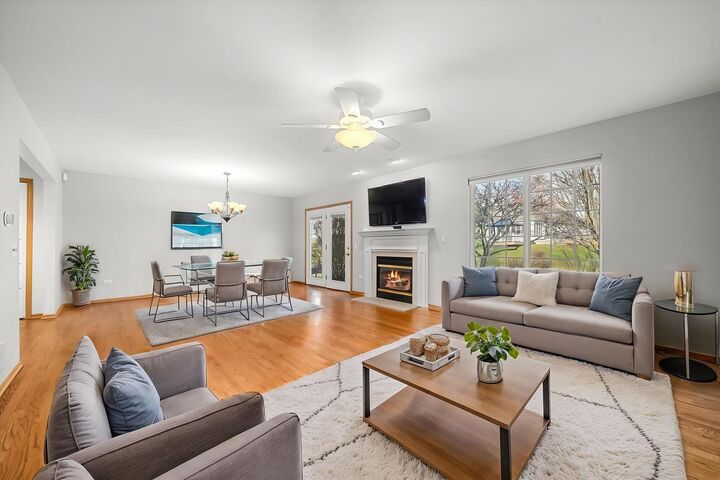 Property Photo: 352 Normandie Drive IL 60554