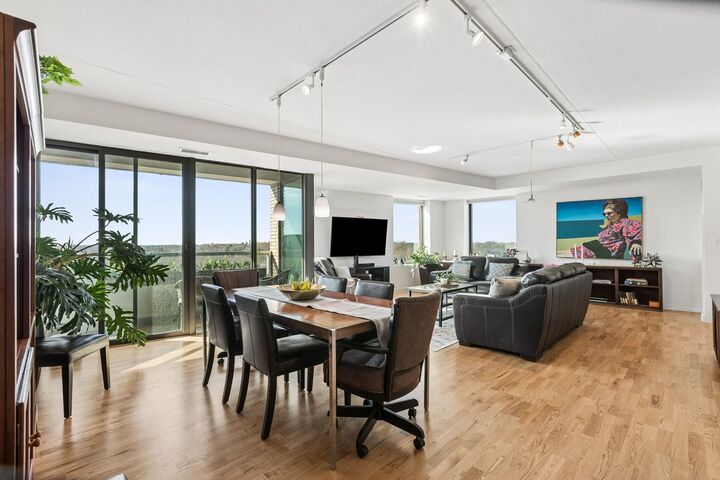 Property Photo:  900 Chicago Avenue 609  IL 60202 