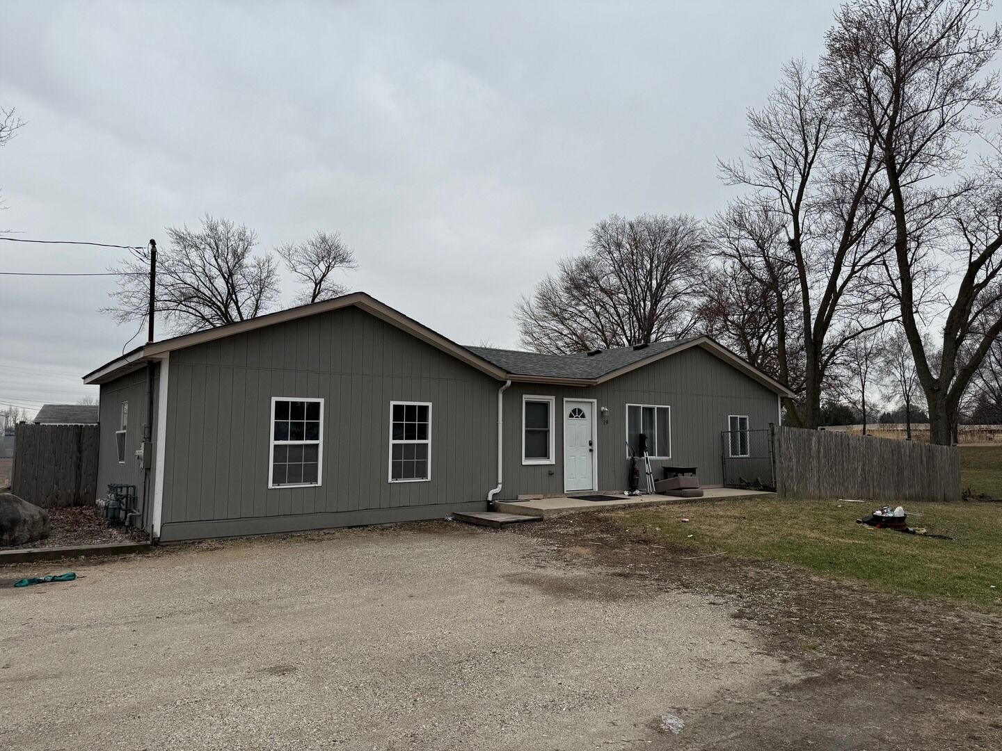 Property Photo:  19 E Romeo Road  IL 60446 