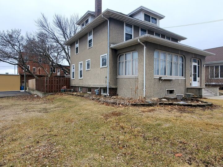 Property Photo:  1612 5th Street  IL 61354 