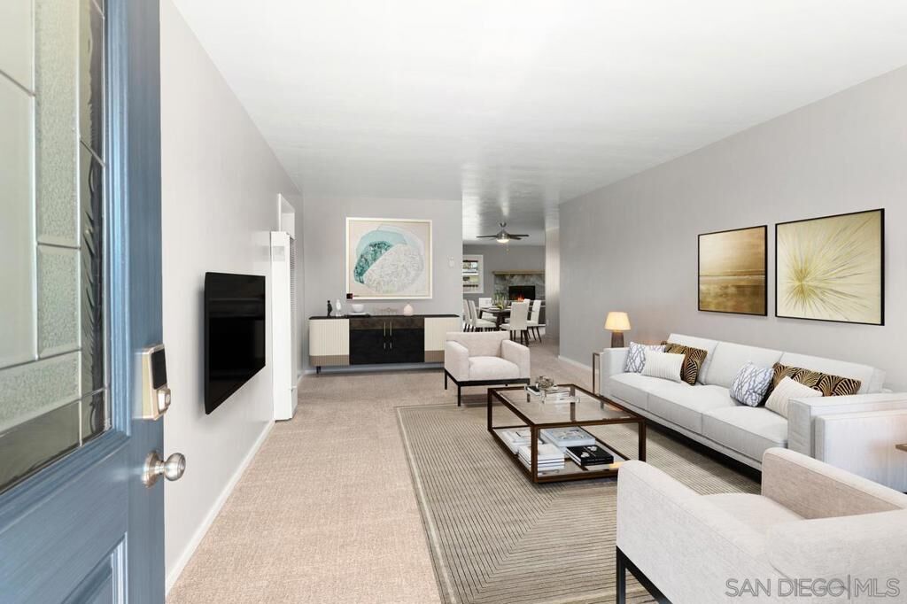 Property Photo:  468 Manor  CA 92020 