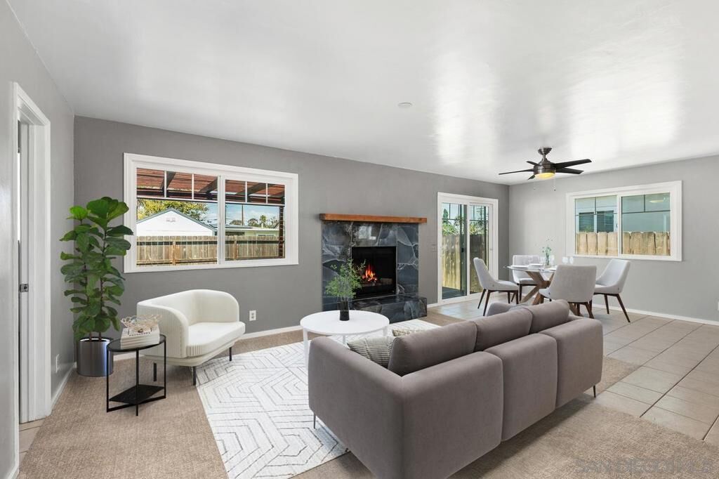 Property Photo:  468 Manor  CA 92020 