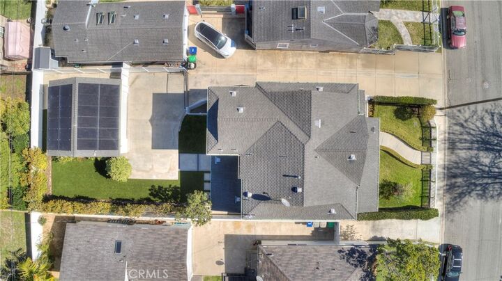 Property Photo:  320 Flower  CA 92627 