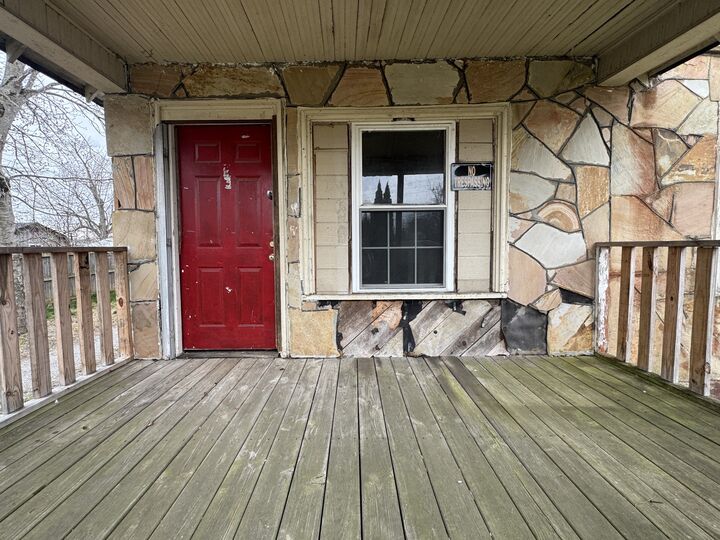Property Photo:  323 Bell St A, B, C  TN 37166 