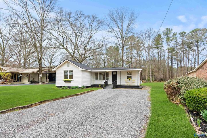 Property Photo:  196 West Street  AL 35760 