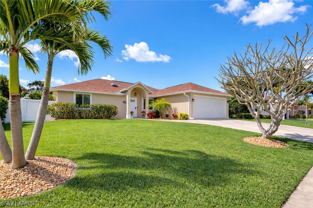 Property Photo:  1421 Bermuda Road  FL 34145 