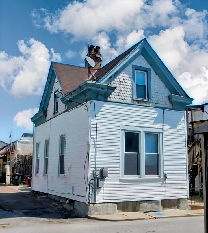 Property Photo:  939 Liberty Street  KY 41071 