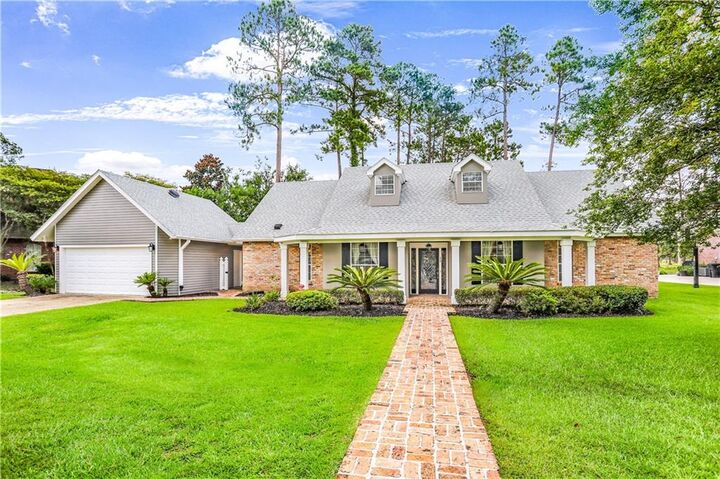 Property Photo: 10 Fairway View Drive LA 70401