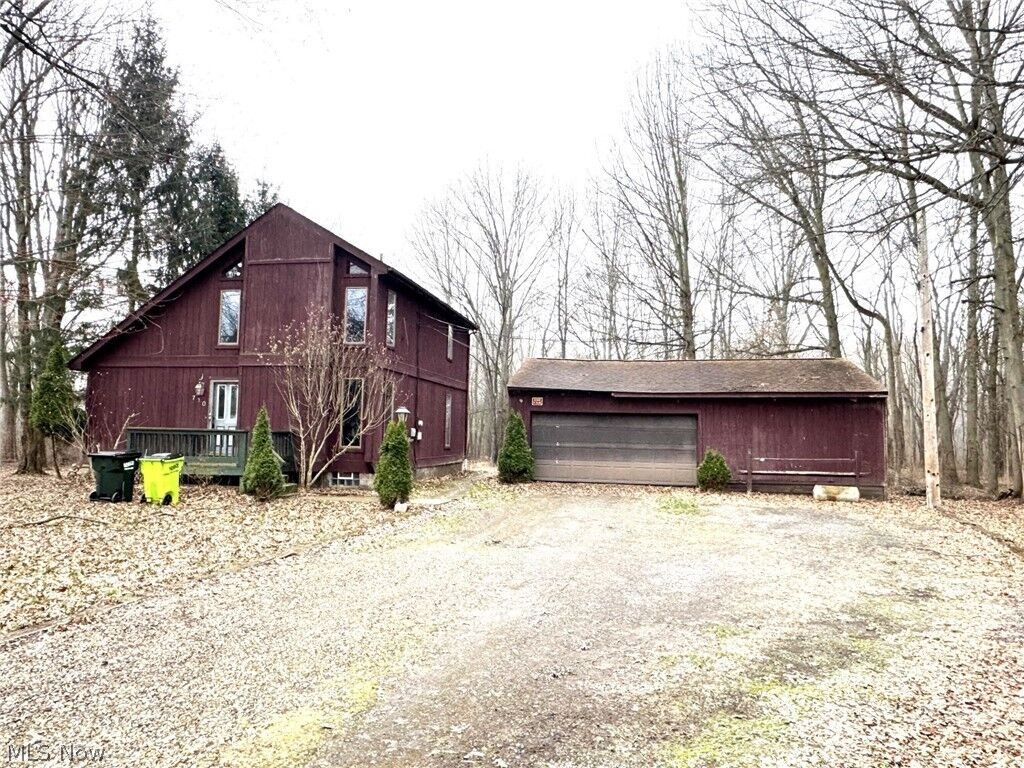 Property Photo:  710 Russell Street  OH 44444 