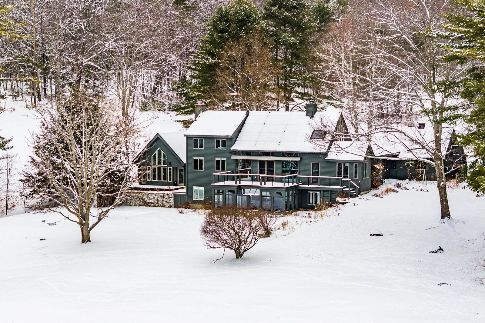 Property Photo:  8 Parade Ground Road  NH 03750 